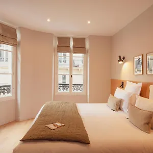 https://tinah-champs-elysees.fr-paris.fr