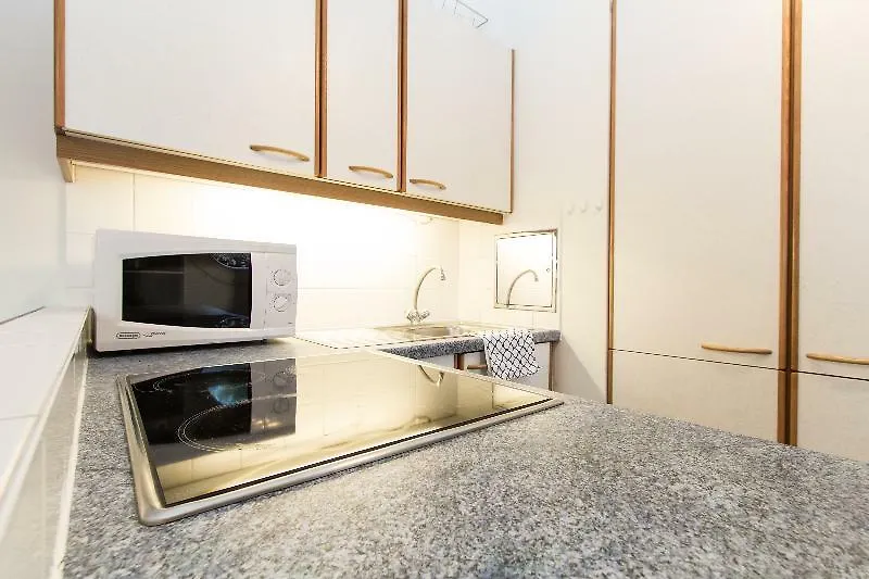 Apartmenthaus Hietzing I Contactless Check-In Βιέννη 0*,