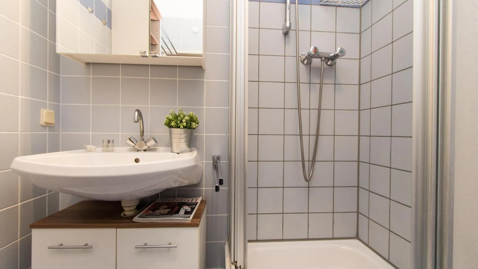 Apartmenthaus Hietzing I Contactless Check-In Βιέννη