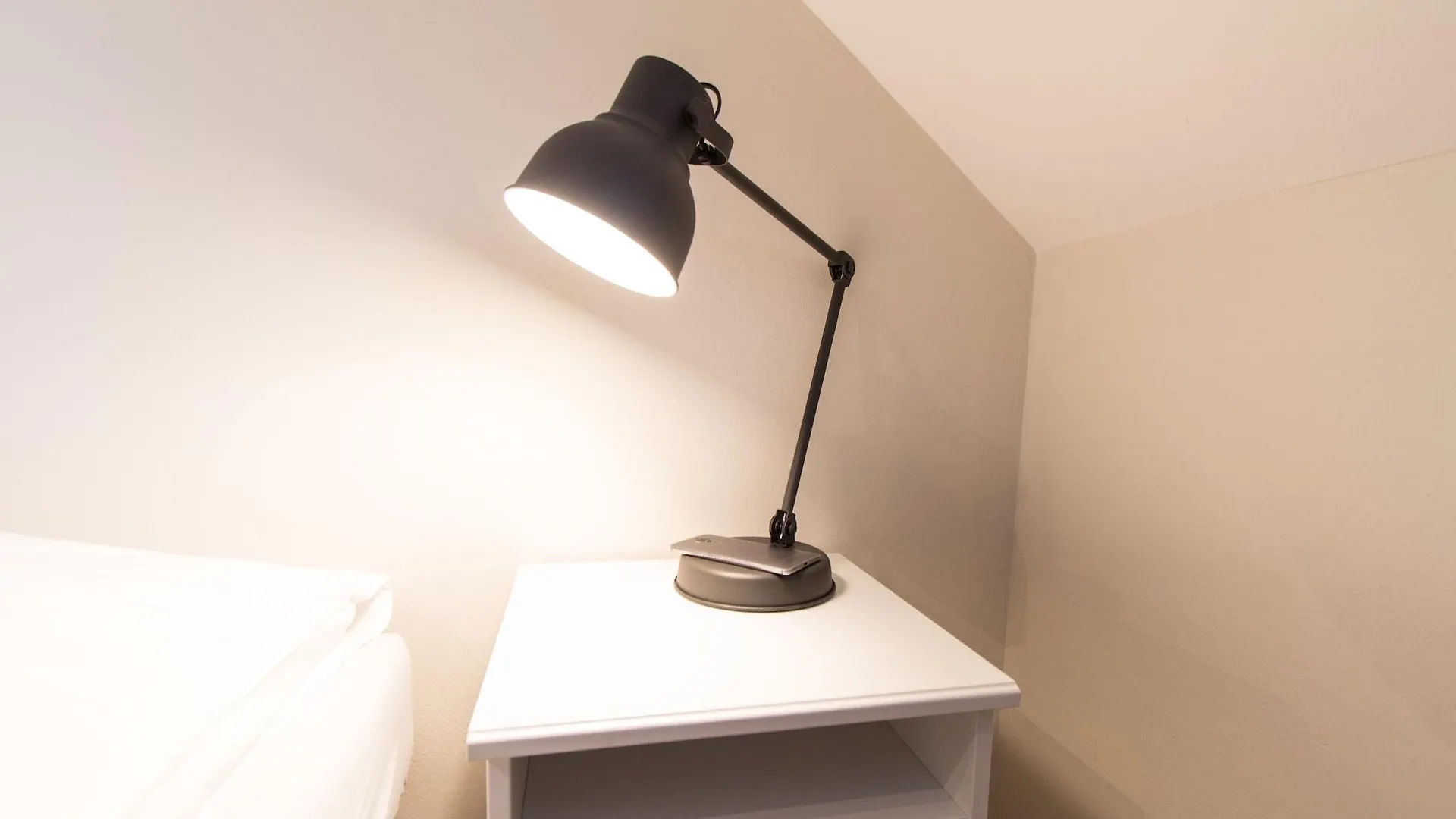 Apartament Apartmenthaus Hietzing I Contactless Check-In Viena Austria