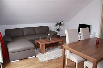Apartmenthaus Hietzing I Contactless Check-In Viena Apartamento