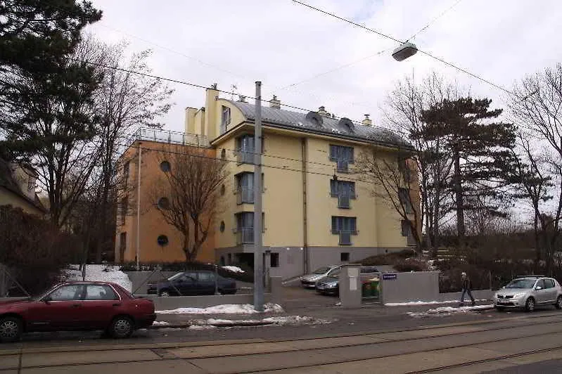 Apartmenthaus Hietzing I Contactless Check-In Viena