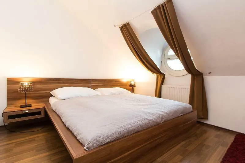 Apartmenthaus Hietzing I Contactless Check-In Viena Apartament