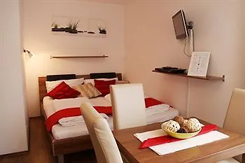 Apartmenthaus Hietzing I Contactless Check-In Viena 0*,
