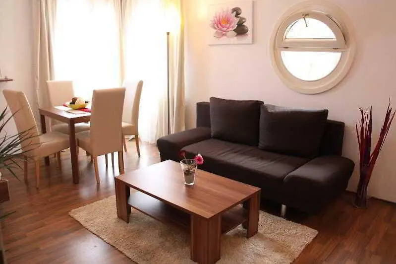 Apartmenthaus Hietzing I Contactless Check-In Viena 0*,
