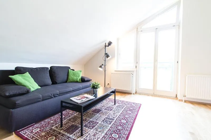 Apartmenthaus Hietzing I Contactless Check-In Viena